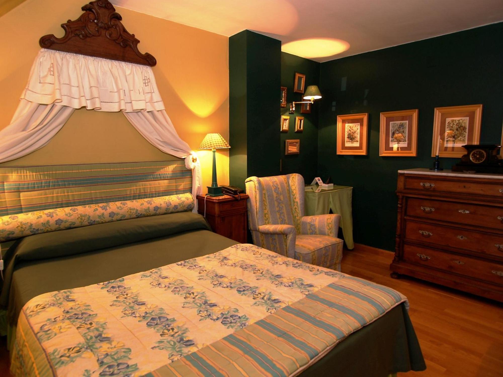 Hotel Almud Sallent de Gállego Rom bilde